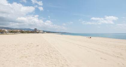 Near barcelona and the beach. matarolux16