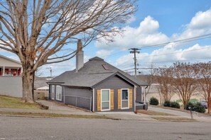 Exterior - Charming Lenoir City Home Near Parks (Lenoir City)