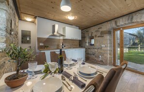 Fridge, oven, stovetop, dishwasher - Aquileia Residence # 2- peaceful, private garden, large pool, close to Grožnjan (Grožnjan)