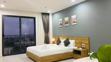 1 bedroom, minibar, desk, soundproofing