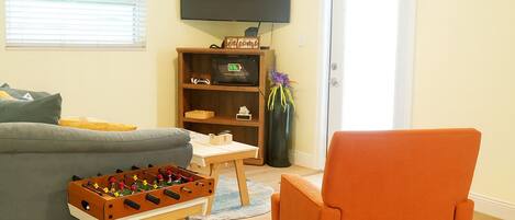 Televisio, pöytÀjalkapallopöytÀ