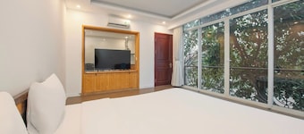 Lakeside House - Hanoi