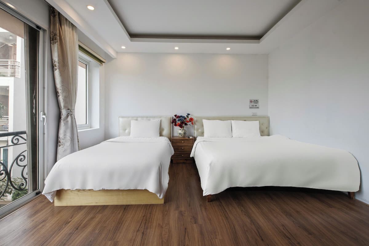 Apartemen Deluks, 1 kamar tidur, pemandangan danau | 1 kamar tidur, seprai premium, kedap suara, dan setrika/meja setrika