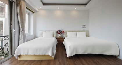 Lakeside House - Hanoi