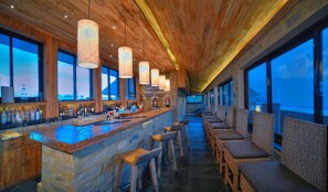 Bar (in der Unterkunft)