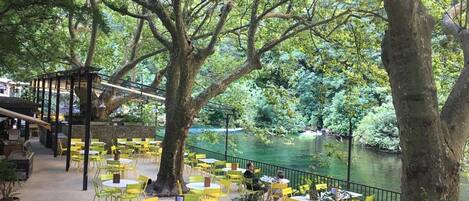 Restaurante al aire libre