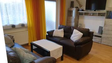 Smart-TV, DVD-Player, Videothek, Stereoanlage