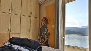 2 bedrooms, desk, soundproofing, iron/ironing board