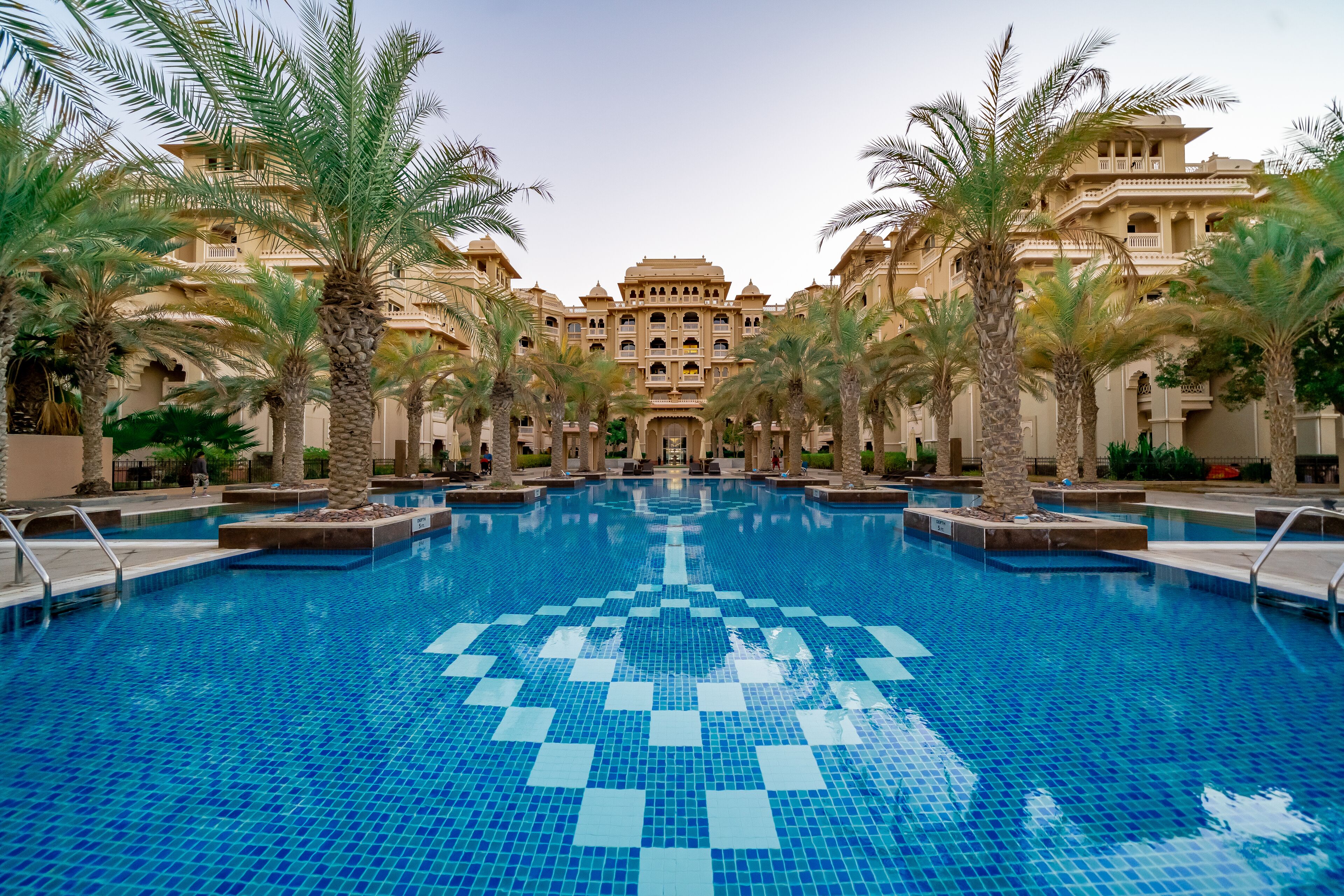 Hồ bơi ngoài trời 