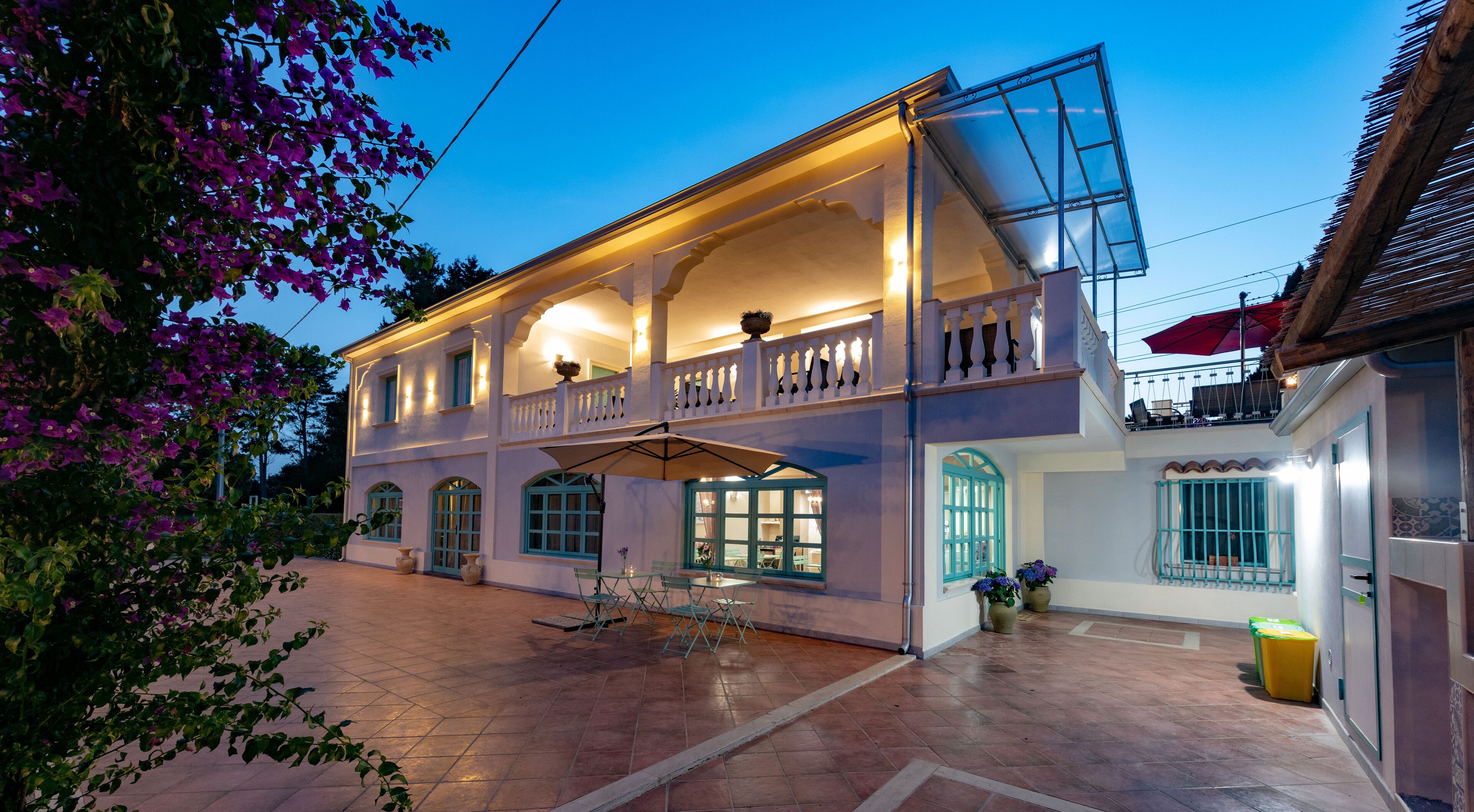 Fachada de la propiedad