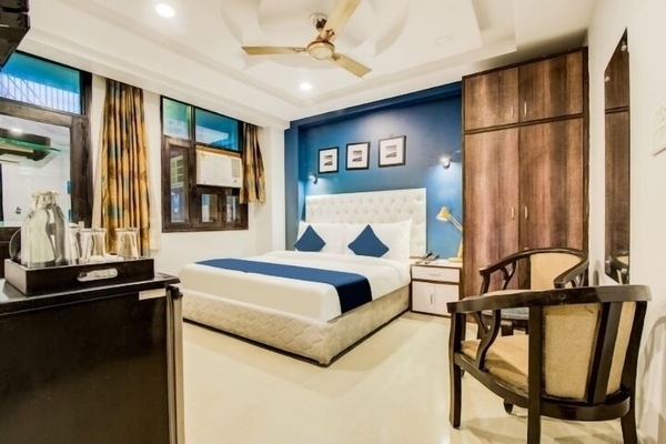 Deluxe Room, Berbilang Katil | Bar mini, ruang kerja komputer riba, seterika/papan seterika