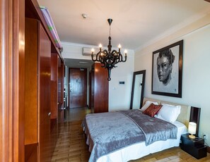 1 bedroom, Internet - THE MANOR LUX STU 30% OFF FREE ROOF POOL & PICKUP in CENTER (Ho Chi Minh)