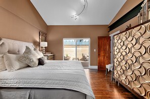 2 habitaciones, tabla de planchar con plancha, cuna de viaje y wifi 