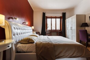 Deluxe Double Room, Ensuite, City View (Camera Matrimoniale) - L'angolo Cortese (Rome)