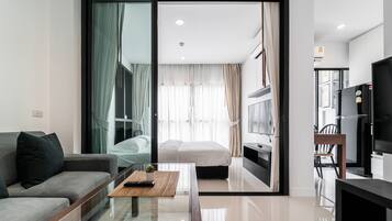 In-room safe, desk, laptop workspace, iron/ironing board (on request)