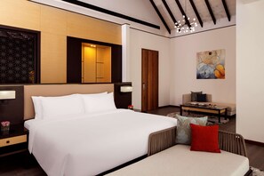 Egyptian cotton sheets, premium bedding, minibar, in-room safe