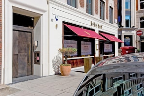 Overnatningsstedets facade