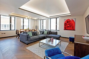 GS12 - 2 Bed Superior | Living area | Flat-screen TV, Netflix, heated floors, streaming services - 37GS Residences (London)