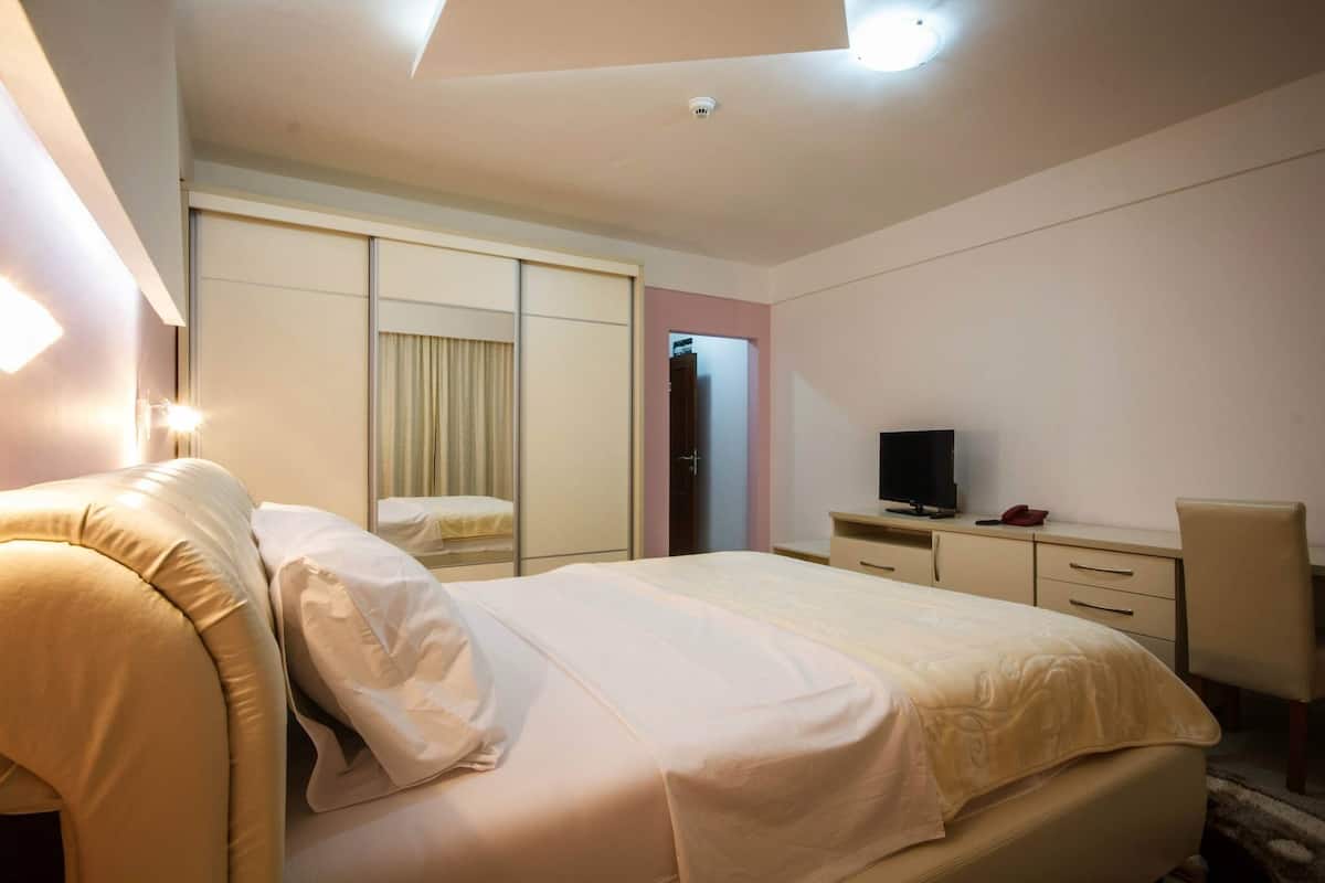 Phòng đơn phong cách cổ điển | 1 phòng ngủ, minibar, két bảo mật tại phòng, bàn