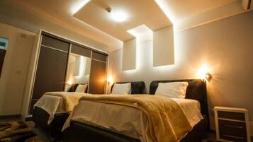 Minibar, két bảo mật tại phòng, bàn