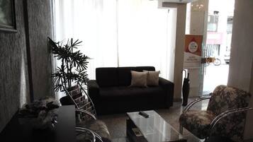 TV de tela plana 32 polegadas com canais via satélite, TV