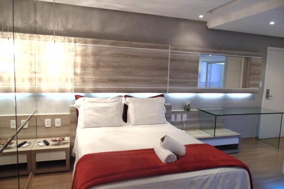 luxury studio suite | 1 bedroom, hypo-allergenic bedding, blackout curtains, free wifi
