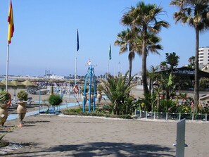 Vlak bij het strand