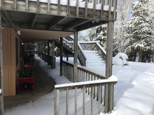 Atv-Snowmobile Trail, sits on the Laughing Whitefish River, sleeps 16 people.