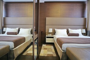 Suite de lujo | 1 dormitorio, ropa de cama de alta calidad, edredones de plumas