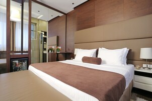 Luxury Suite | 1 bedroom, premium bedding, down comforters, pillowtop beds