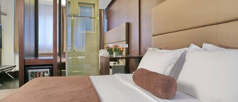 Luxury Suite | 1 bilik tidur, peralatan tempat tidur premium, gebar bulu kapas