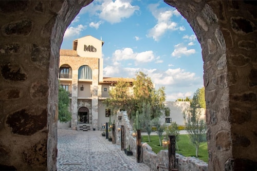 Hotel Montebello