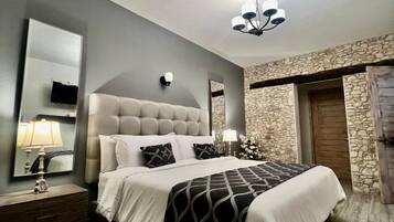 Down duvets, individually decorated, individually furnished, free WiFi