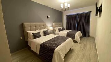 1 quarto, edredons de pluma, individualmente decorados