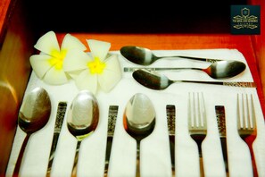 Unclassified image, 5 of 13, button