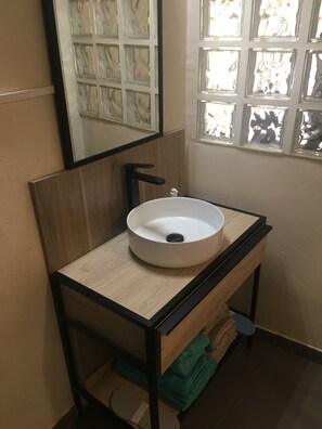 Bathroom - The Nico Zen Home Workshop (Vendargues)