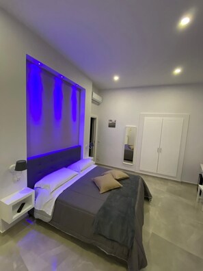 Phòng phong cách cổ điển, quang cảnh biển | Minibar, bàn, phòng cách âm, nôi/giường cho trẻ sơ sinh (phụ phí) 
