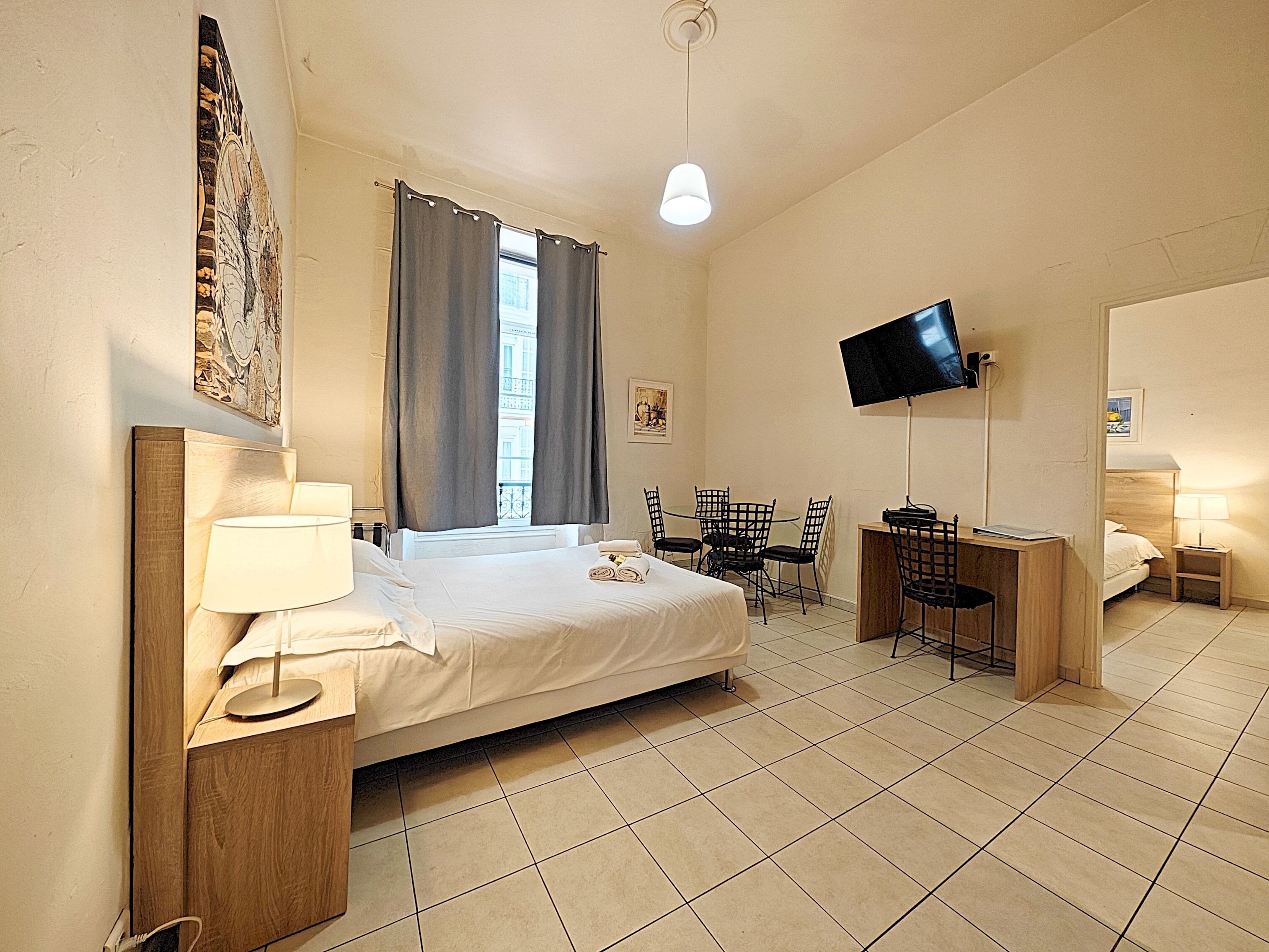 1 Schlafzimmer, Schreibtisch, Internetzugang, Bettwäsche