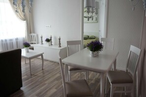 Dining - Central Apartment in Klaipeda (Klaipeda)