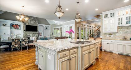 The Famous "GOAT MANSION" by Buckhead Goats - Since 2018 ATL