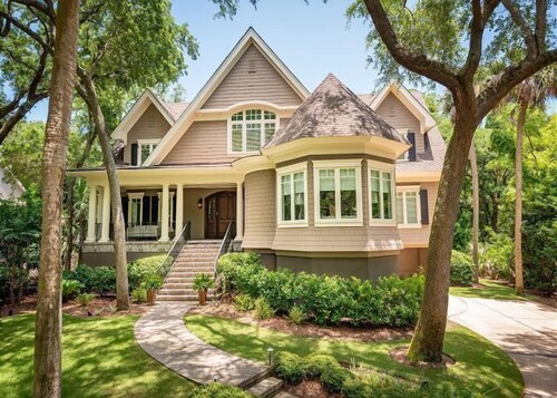 80 Forestay Court. Luxury 5 bedroom home with a pool.  3 min. walk to beach.