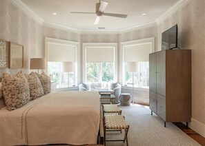 5 habitaciones, tabla de planchar con plancha, wifi y ropa de cama 
