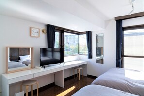 1 chambre, bureau, fer et planche à repasser, accès au Wi-Fi (inclus)