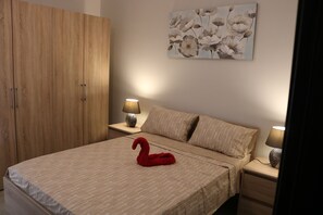 2 bedrooms, iron/ironing board, WiFi, bed sheets