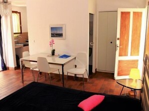 Dining - Studio & large garden 200m Calvi beach (Calvi)