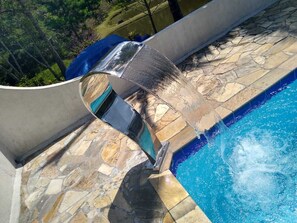 Una piscina riscaldata