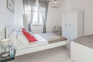 2 Schlafzimmer, Bügeleisen/Bügelbrett, kostenloses WLAN, Bettwäsche