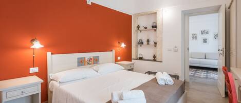 Down duvets, minibar, individually decorated, individually furnished