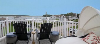Elevate your New England beach retreat experience - Mystic / Foxwoods / Mohegan