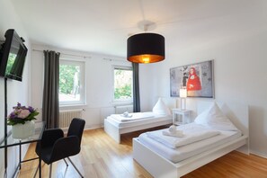 2 Schlafzimmer, Bügeleisen/Bügelbrett, WLAN, Bettwäsche